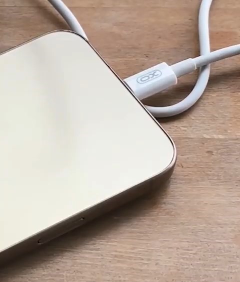 Chargeur pour smartphone — photo 3