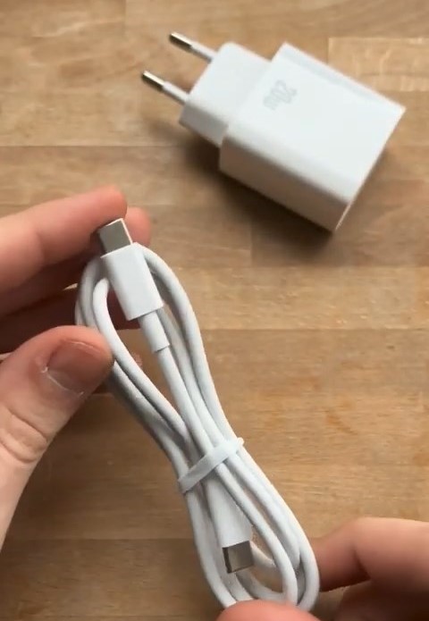 Chargeur pour smartphone — photo 5