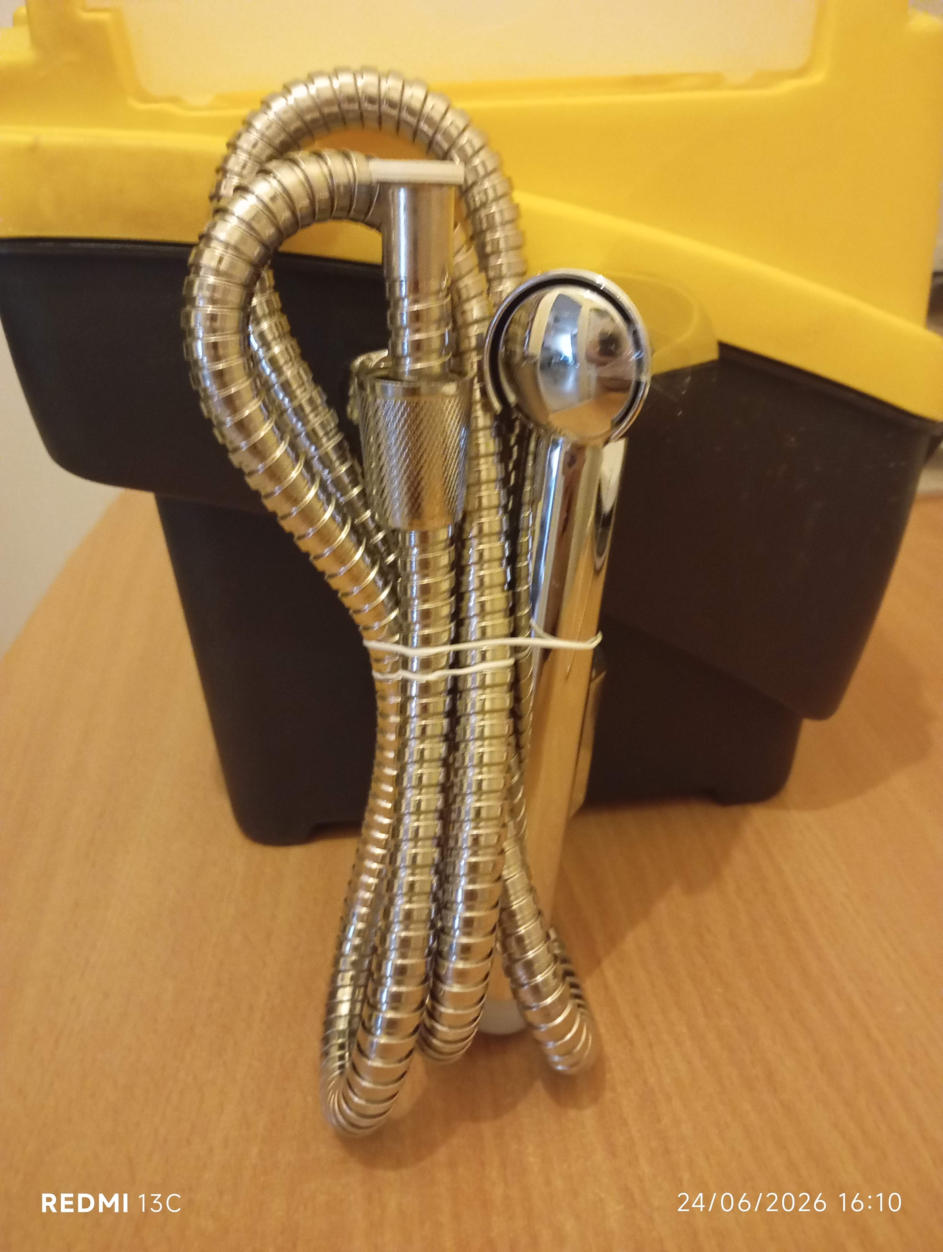 Pommeau de douche  avec flexible — photo 2