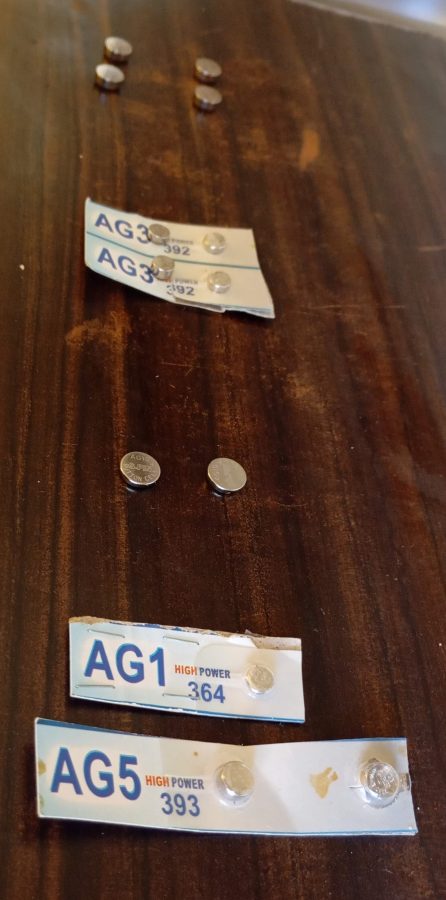 Jeu de 13 piles boutons — photo 2