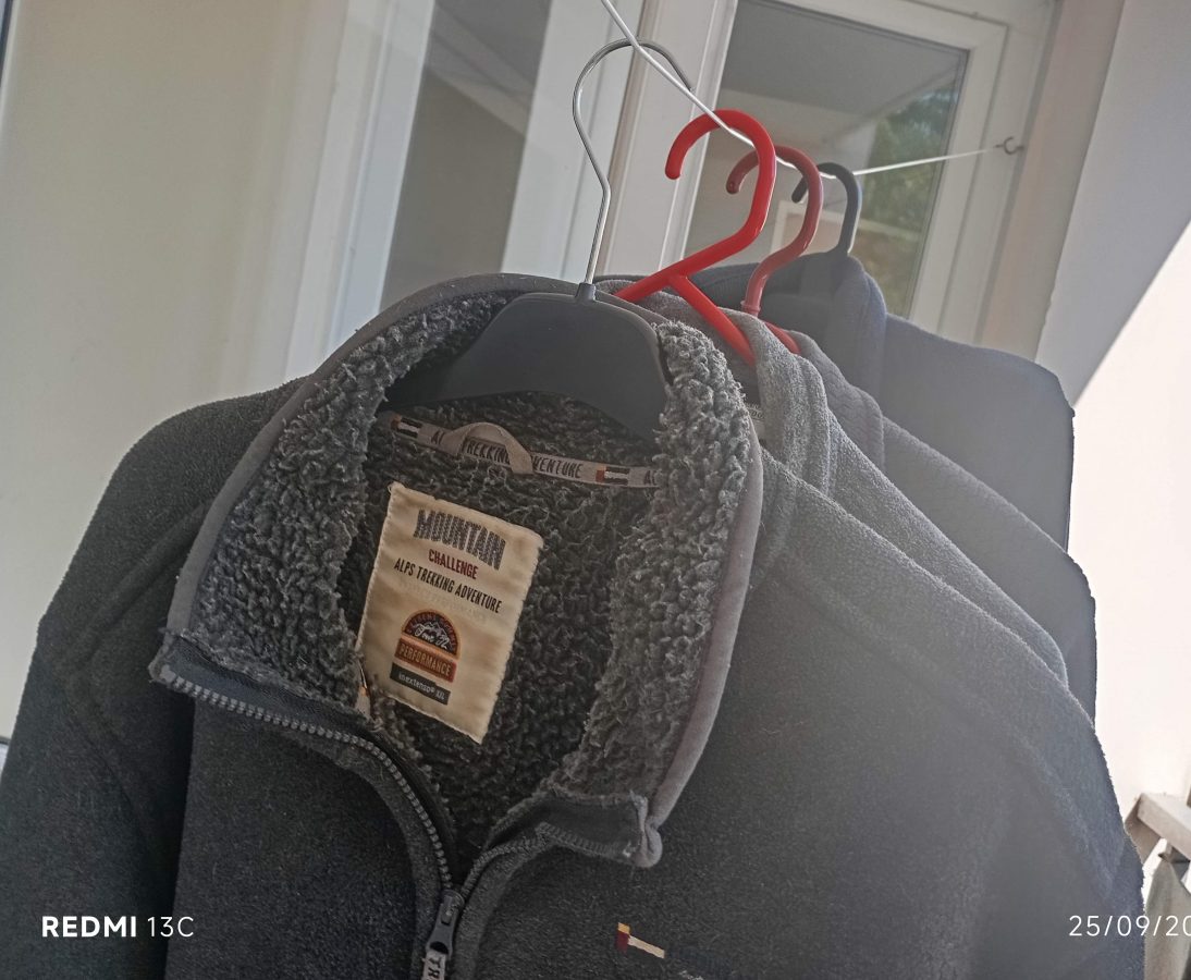 LOT 4 VESTES  AUTOMNE HIVER — photo 4