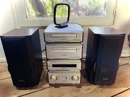 Chaîne-hi-fi Technics HD-550 - 140 €