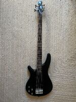 Vends Basse gaucher Ibanez SR300DX noire.  - 150 €