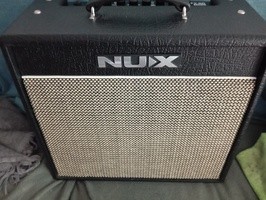 Vends ampli très polyvalent  - 150 €