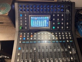 Table de mixage numérique the t.mix 24.12 – 24 entrées, 12+1 faders motorisés, é