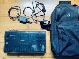 Octatrack MKII Black + Decksaver + Sac ECC-7 + CF 64Go - 1 050 €