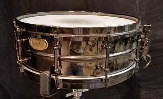 CAISSE CLAIRE WORLDMAX BLACK « VINTAGE CLASSIC » 14'' x 5'' - 250 €
