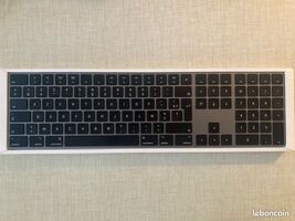 Apple Magic Keyboard / pavé numérique - 90 €