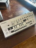 TB 303 COMME NEUVE DANS SA BOITE (Première Main) - 200 €