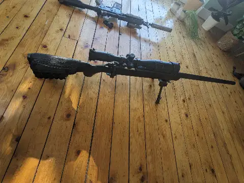 Sniper avec 3 chargeurs et grande lunettes rétro éclairée