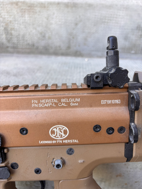 FN SCAR-L Cybergun / FN Herstal (AEG) — Tan — À réviser / Pour bricoleur
