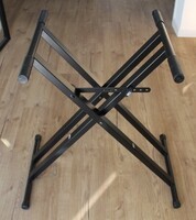 Vends stand clavier RTX - 30 €