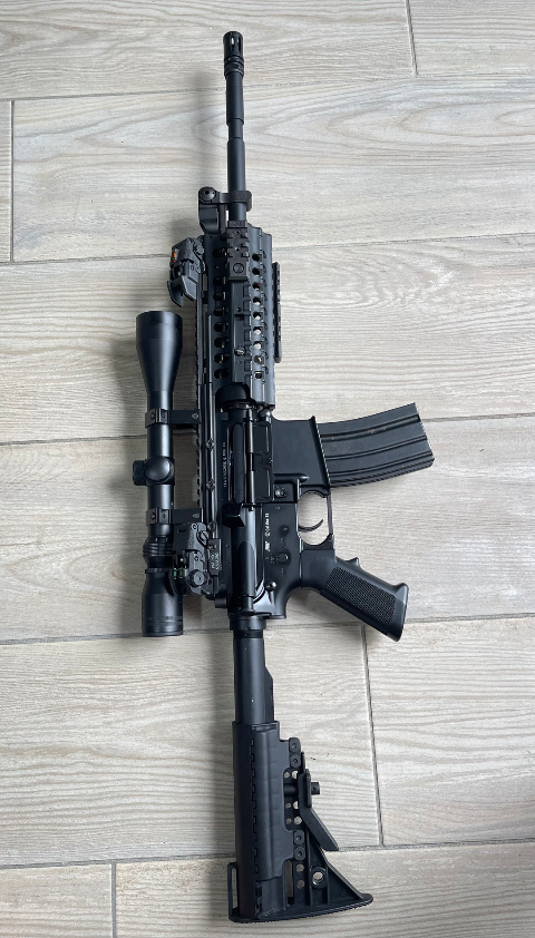 Lmt defender 4 s.i.r.