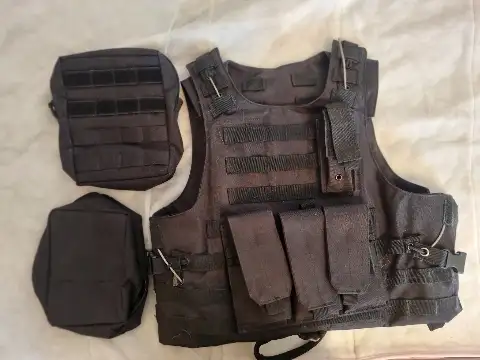 Gilet MOLLE noir générique