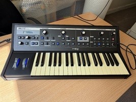 Vends Synthé Moog Little Phatty Stage II + Desksaver - Très 