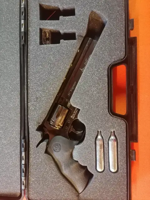 Dan Wesson 715 6" ASG
