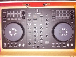 Boss DR-880  - 338 €