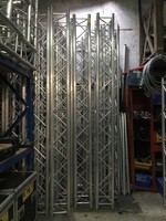 Vends structures carrées 290mm/long 3m - 250 €