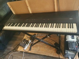 Vends Piano numérique Kursweil RG200 - 365 €