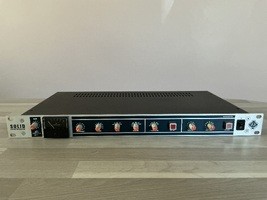 Compresseur de Studio FUNKY JUNK « 202 Gold Edition » en Rack - 1 575 €
