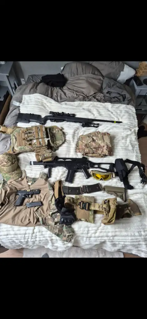 Lot d'équipements d'airsoft