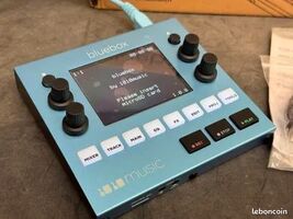 1010music Bluebox neuve dans son carton jamais utilisé - 450 €