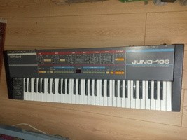 Vend Juno 106 - 1 400 €