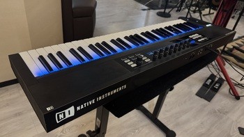 Komplete Kontrol S61 MK1 - 150 €