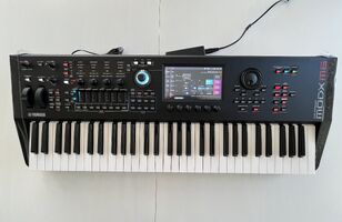 Yamaha MODX M6 en état neuf - 1 190 €