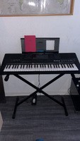 Yamaha PSR‑E453 + pied + pédale – Très bon état - 150 €