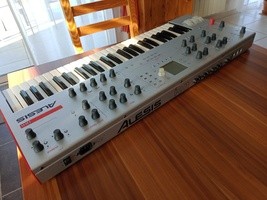Vends Synthé Alésis ION - 480 €