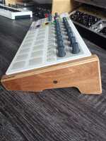 Vends Stand Soundtoyz pour Beatstep Pro - 50 €