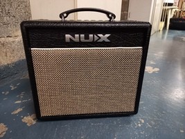 Vends combo Nux à modélisation - 119 €