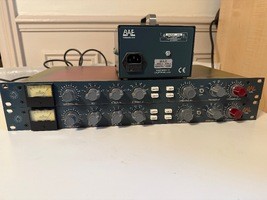 Vends paire de BAE 10DC + Alimentation Double. Comme neuf - 