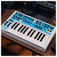 Bass Station II Swifty Edition - neuf - - 370 €