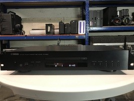 Vends YAMAHA CD-S300R - 200 €