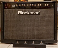 Vends combo à lampes Blackstar Serie One 45 W 2x12 Celestion Greenback - 500 €