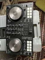 vends contrôleur dj usb traktor kontrol S2 - 220 €