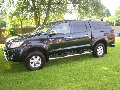 ? TOYOTA HILUX DOUBLE CABINE DIESEL 2012 PIRAE TAHITI