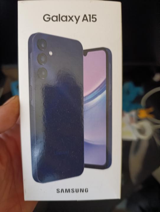 Samsung A15 flambant neuf, désimlocké et encore sous emballage!