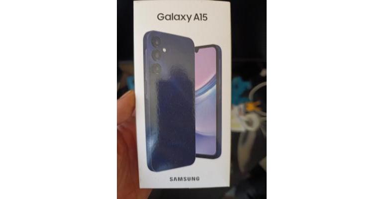 Samsung A15 flambant neuf, désimlocké et encore sous emballage!