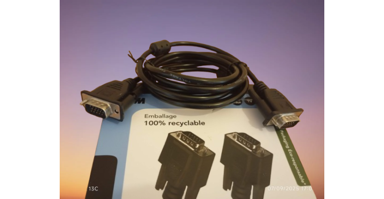 Câble svga Haute Résolution mâle mâle noir 1,80 m 